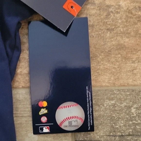 Womens Small Atlanta Braves V Neck Shirt. NWT - Picture 8 of 9